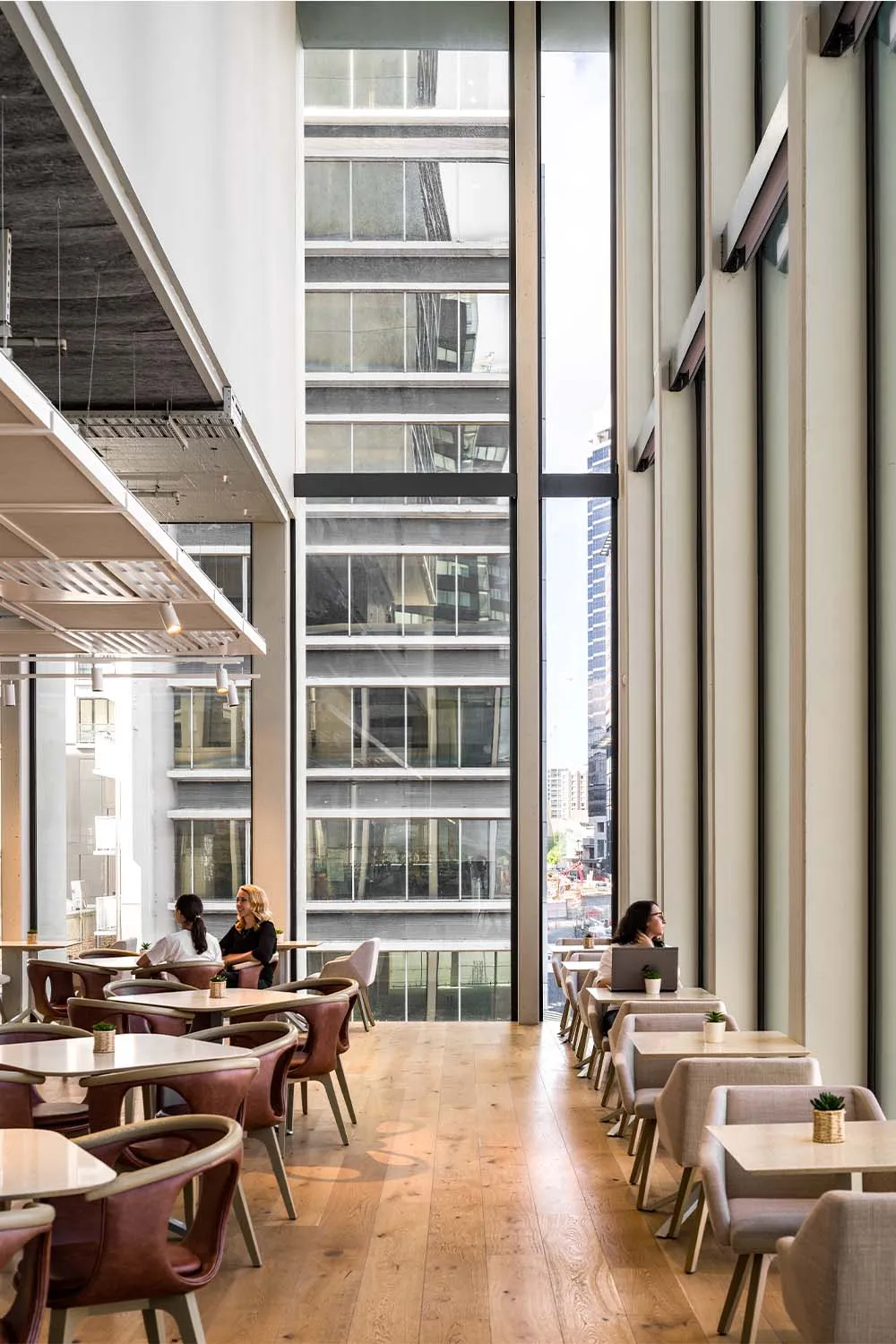 Holiday Inn Express — Albert Street, Auckland, detail 1
