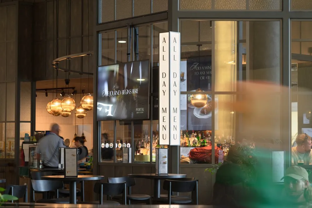 Portal Bar — Christchurch International Airport, detail 1