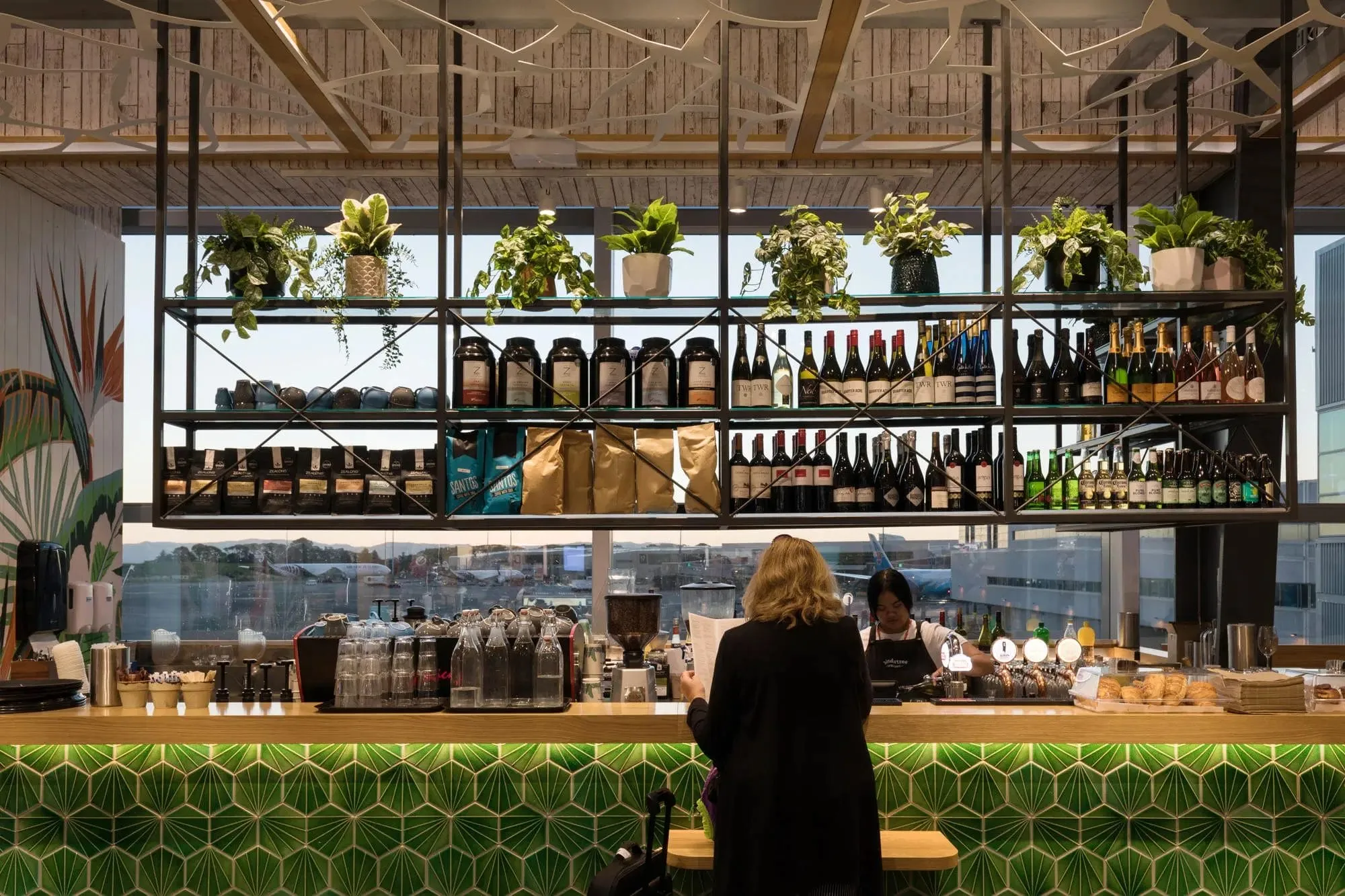 Wondertree — Auckland International Airport, detail 4